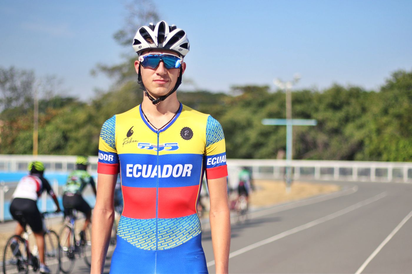 David Sarmiento es el campeón mundial de patinaje de carrera juvenil.
