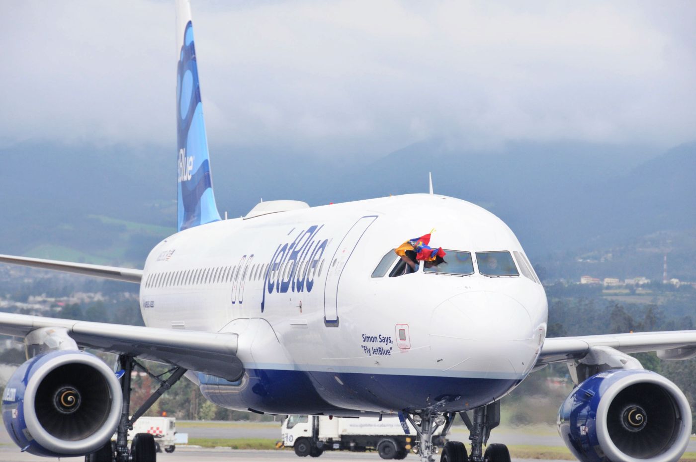 Aerolínea Jet Blut ya comercia boletos Aerolínea Jet Blut ya comercia boletos