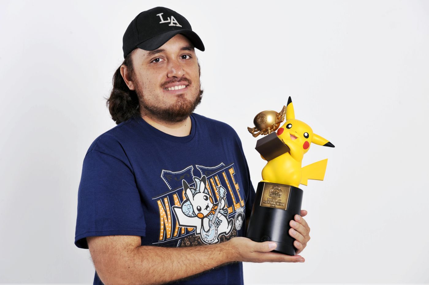 Paúl Ruiz fue el primer latino en ganar un Mundial de Pokémon en Nashville (Tennessee, Estados Unidos).