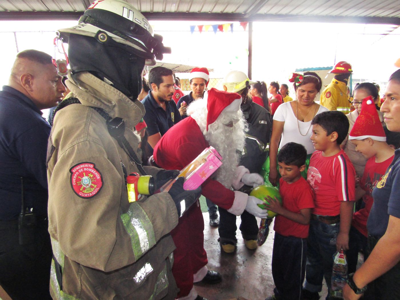 Bomberos, con mensaje y risas Bomberos, con mensaje y risas