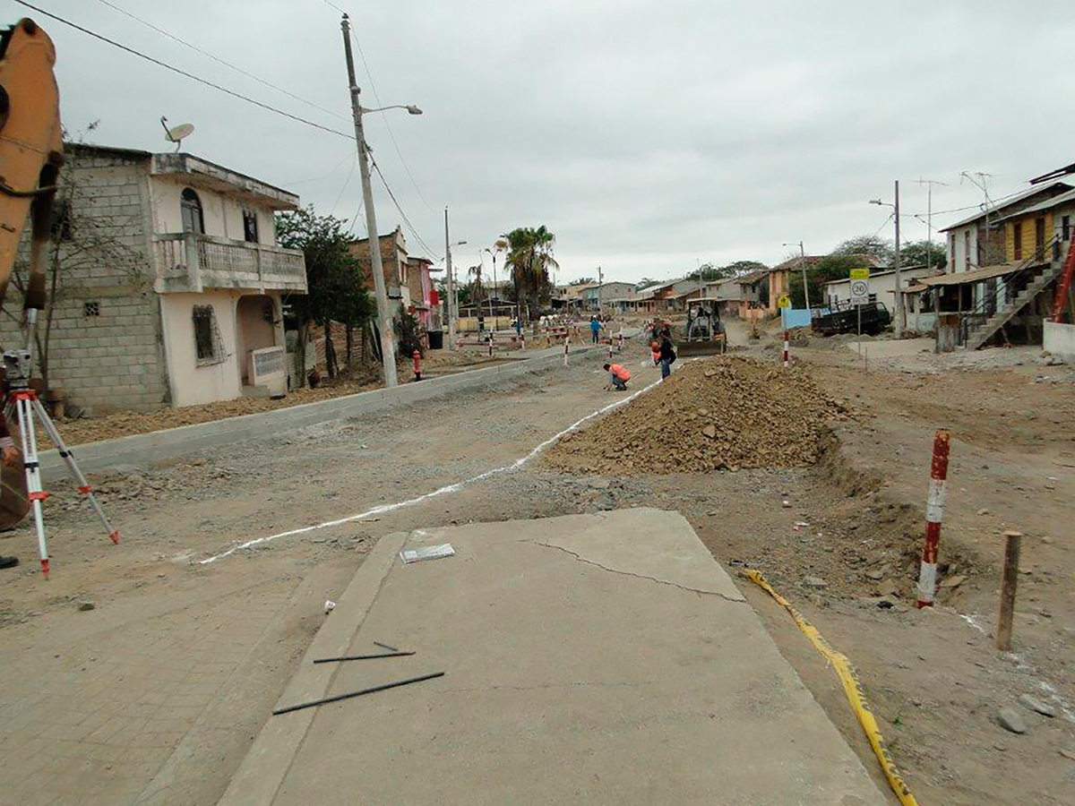 Progreso, con obras viales y  sanitarias