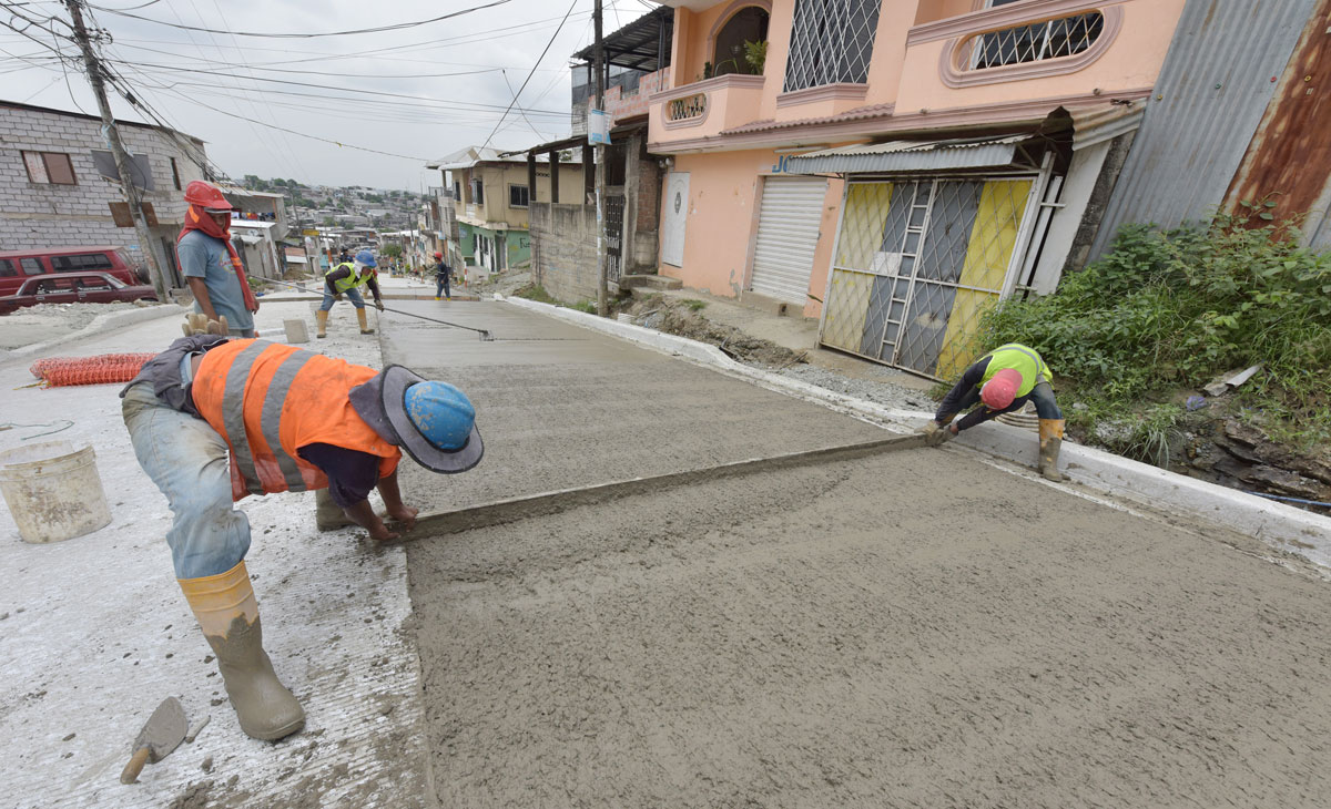 El Guasmo recibirá 218 calles con mejoras