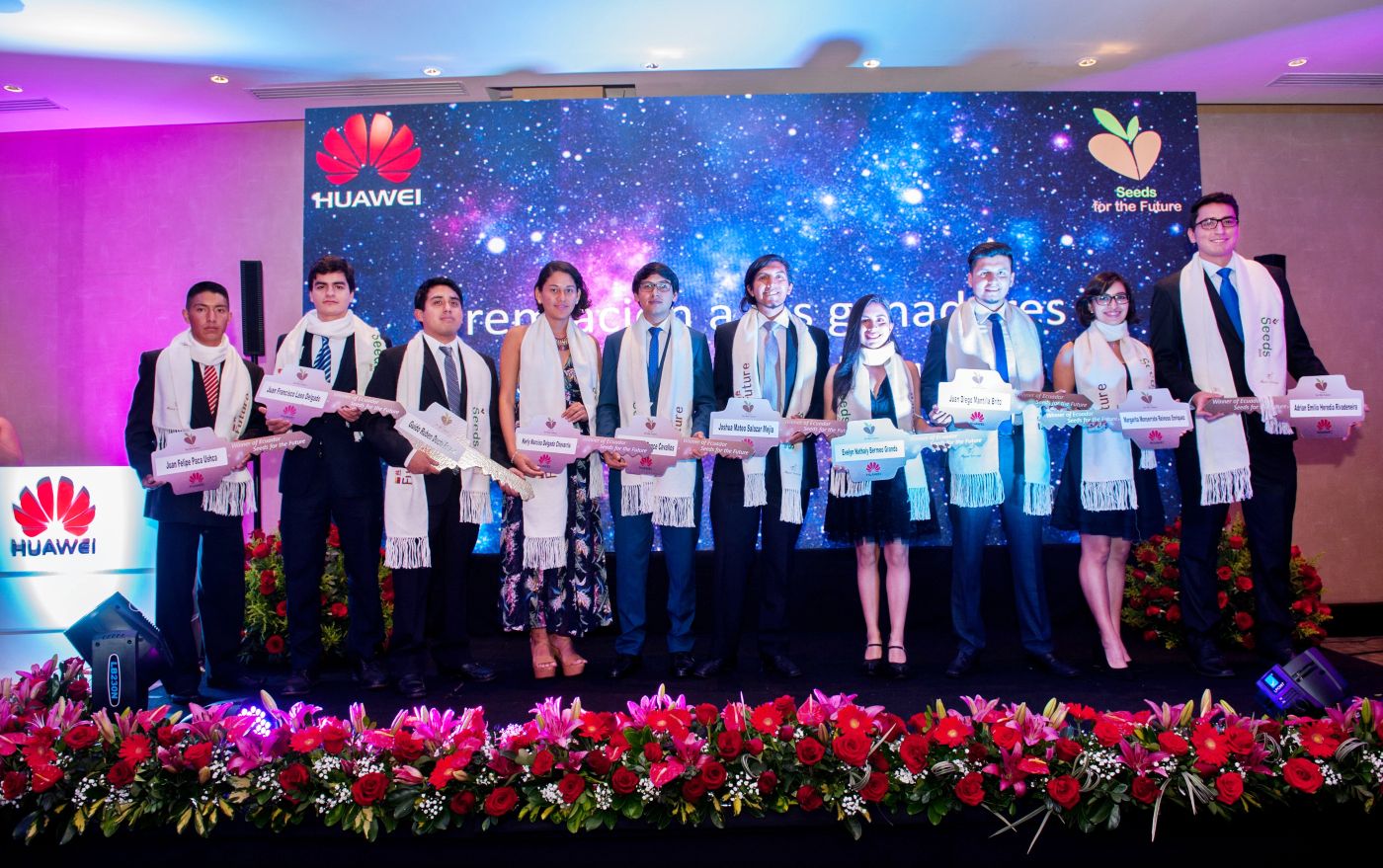 Huawei capacitará a diez estudiantes Huawei capacitará a diez estudiantes